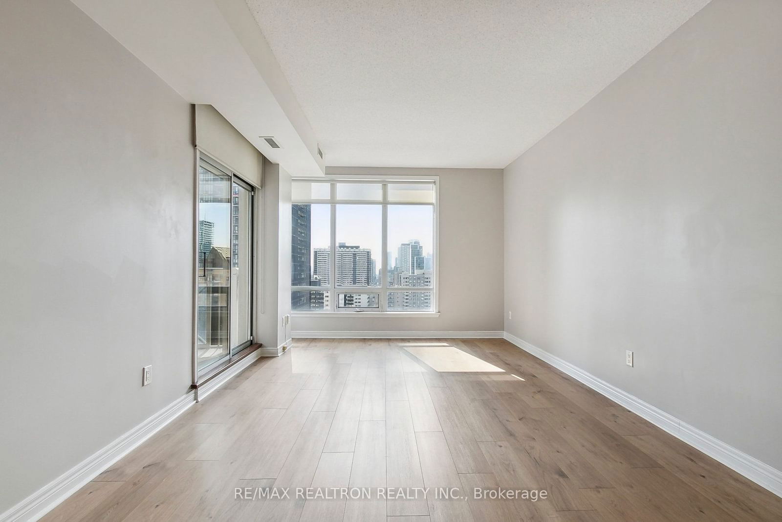 100 Hayden St, unit 1607 for sale