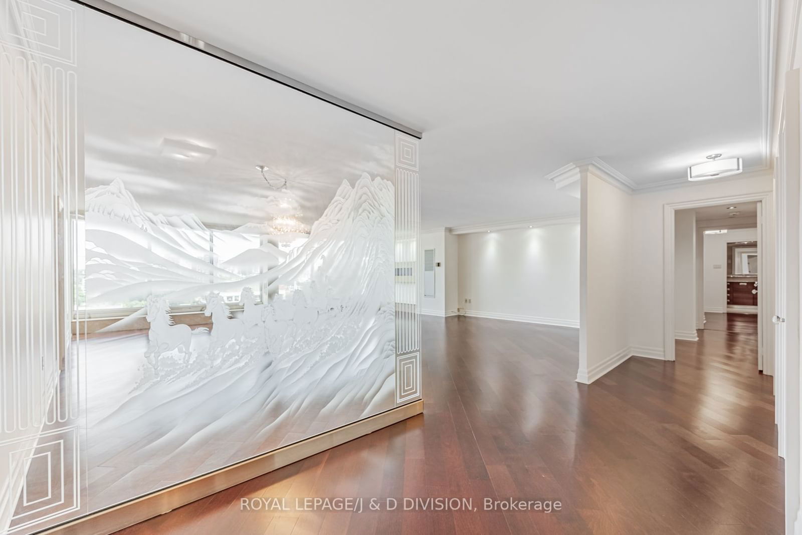 110 Bloor St W, unit 1305 for rent - image #5