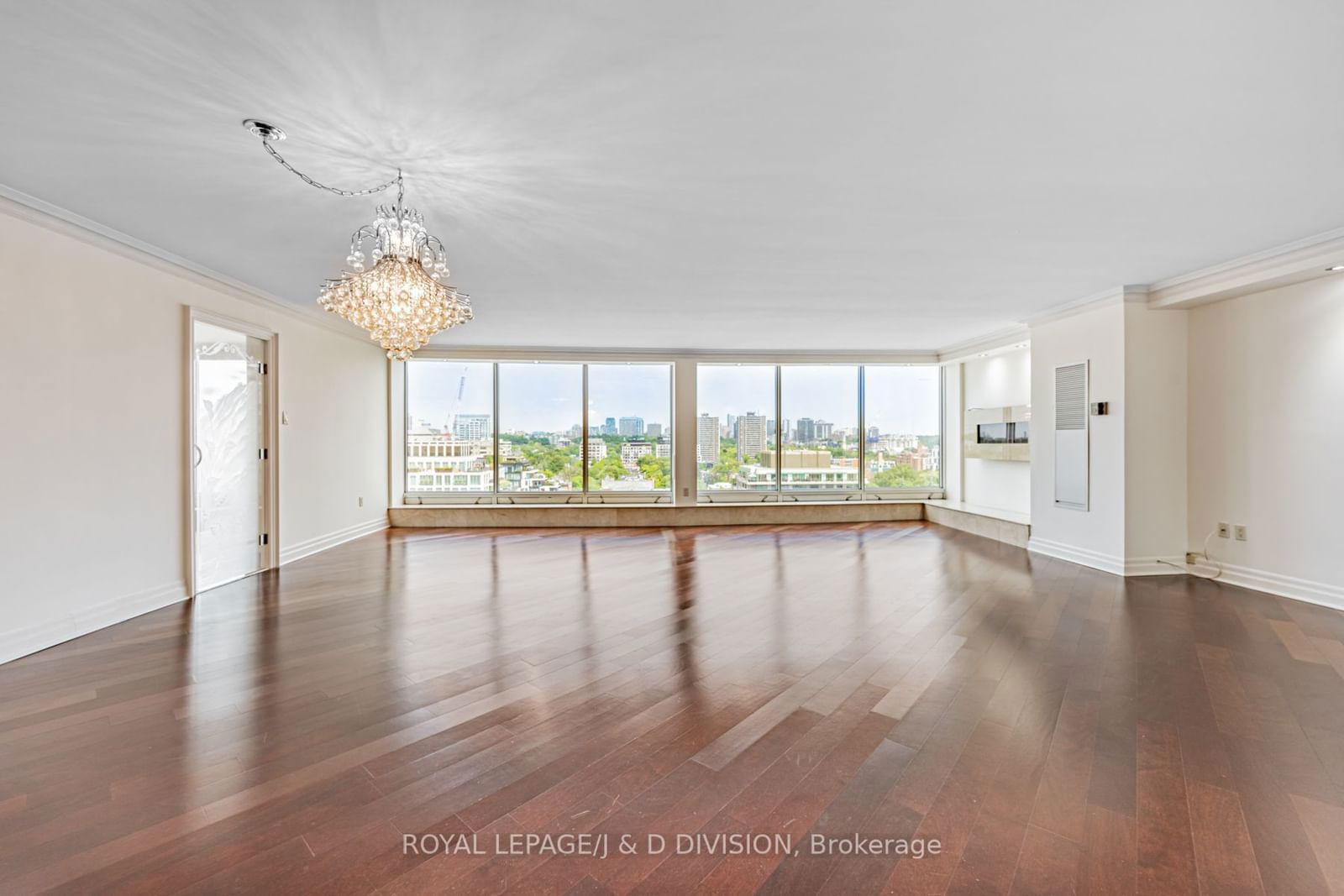 110 Bloor St W, unit 1305 for rent