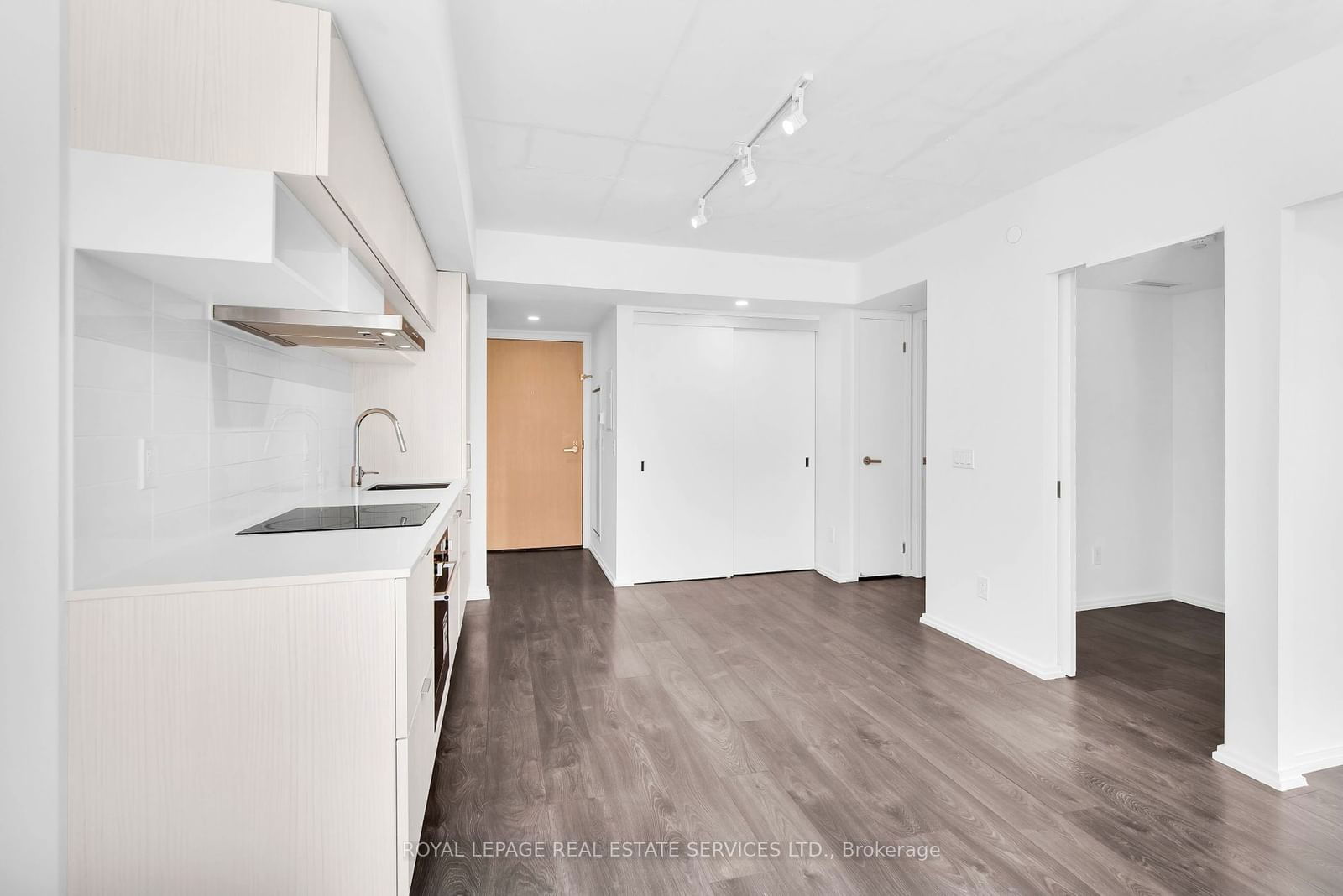 5 Soudan Ave, unit 704 for sale - image #7