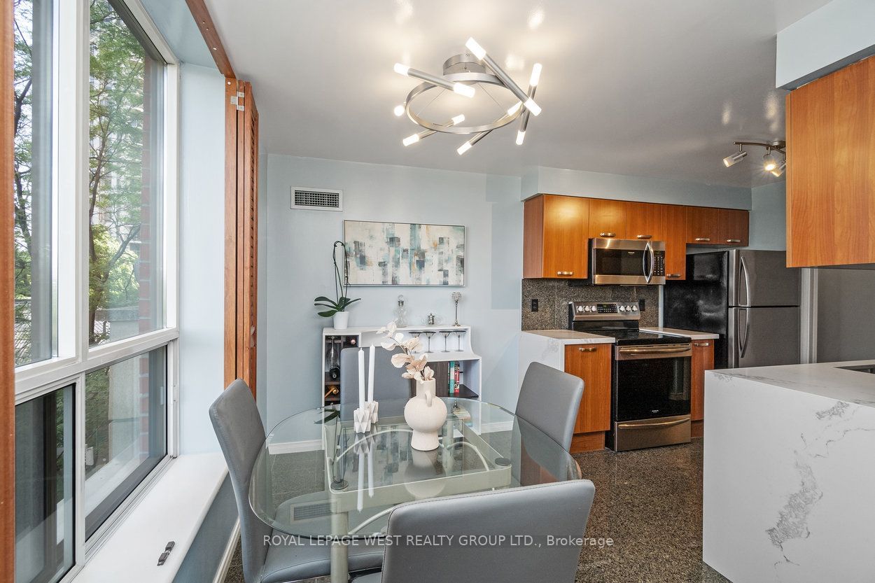 51 Harrison Garden Blvd, unit 304 for sale - image #17