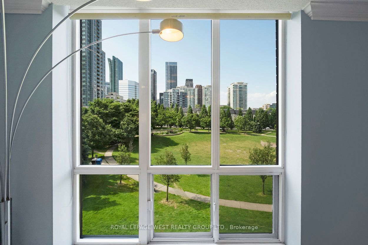 51 Harrison Garden Blvd, unit 304 for sale - image #7