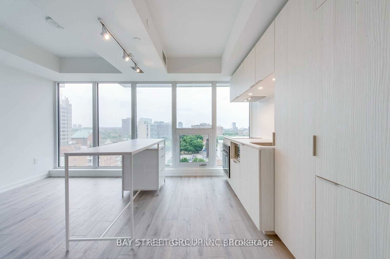 77 Shuter St, unit 2207 for rent