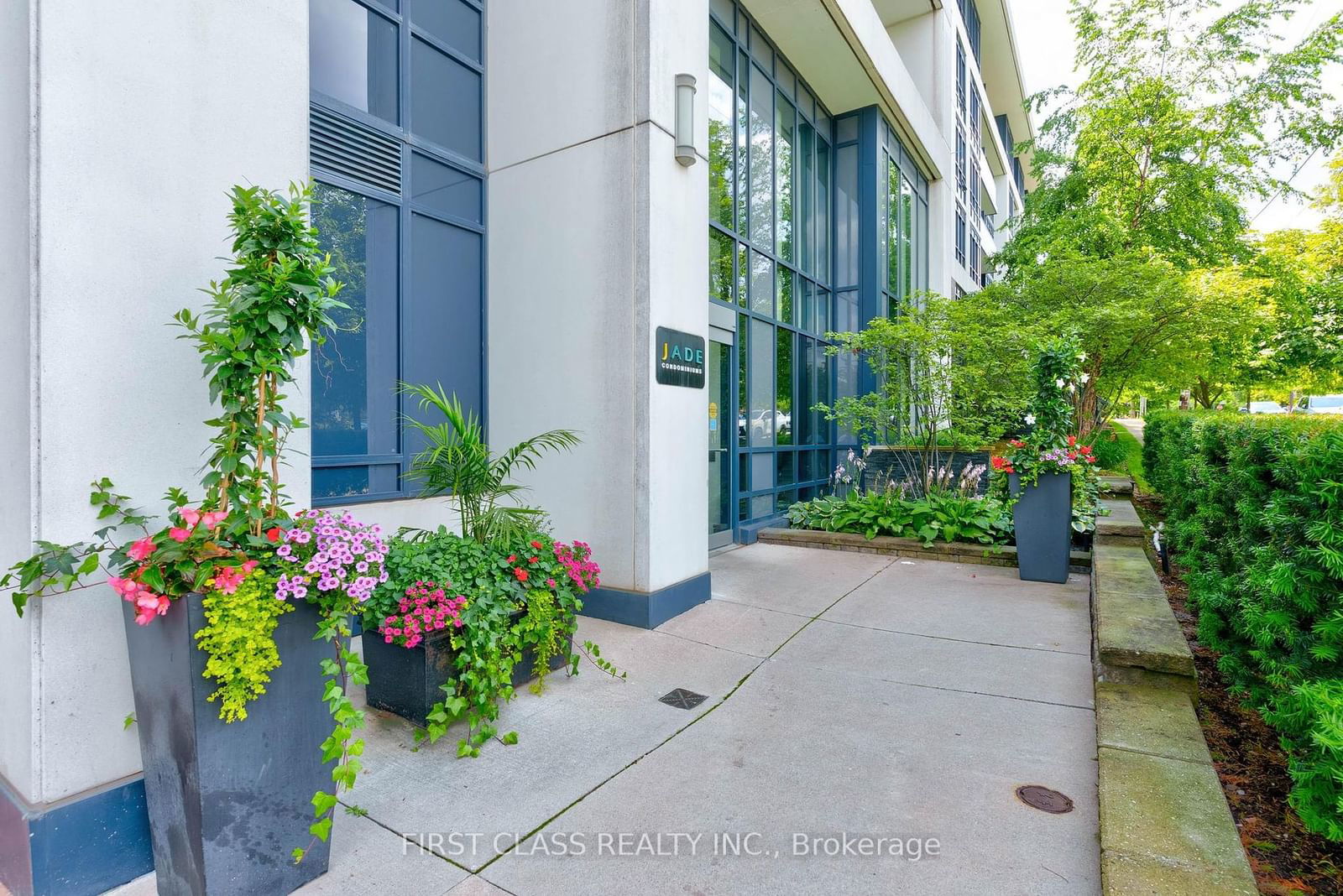 399 Spring Garden Ave, unit 617 for sale - image #5