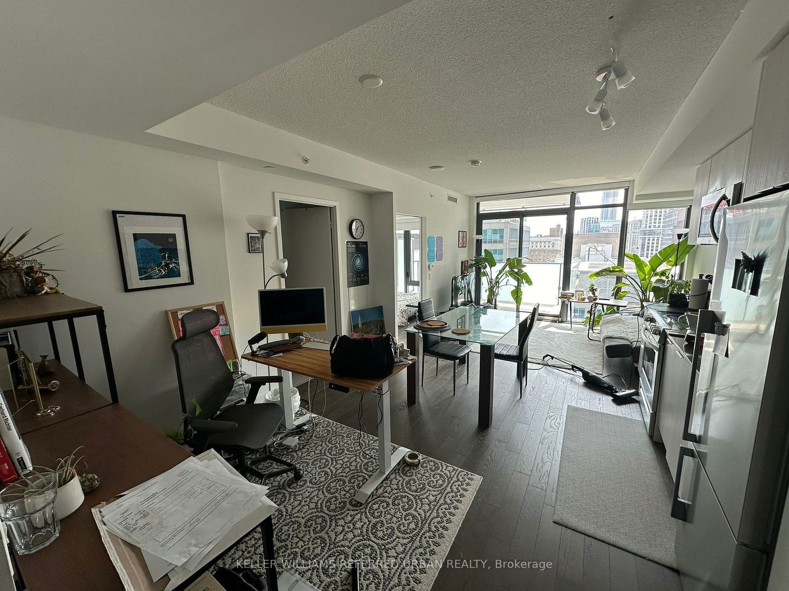 25 Richmond St E, unit 1809 for rent - image #7