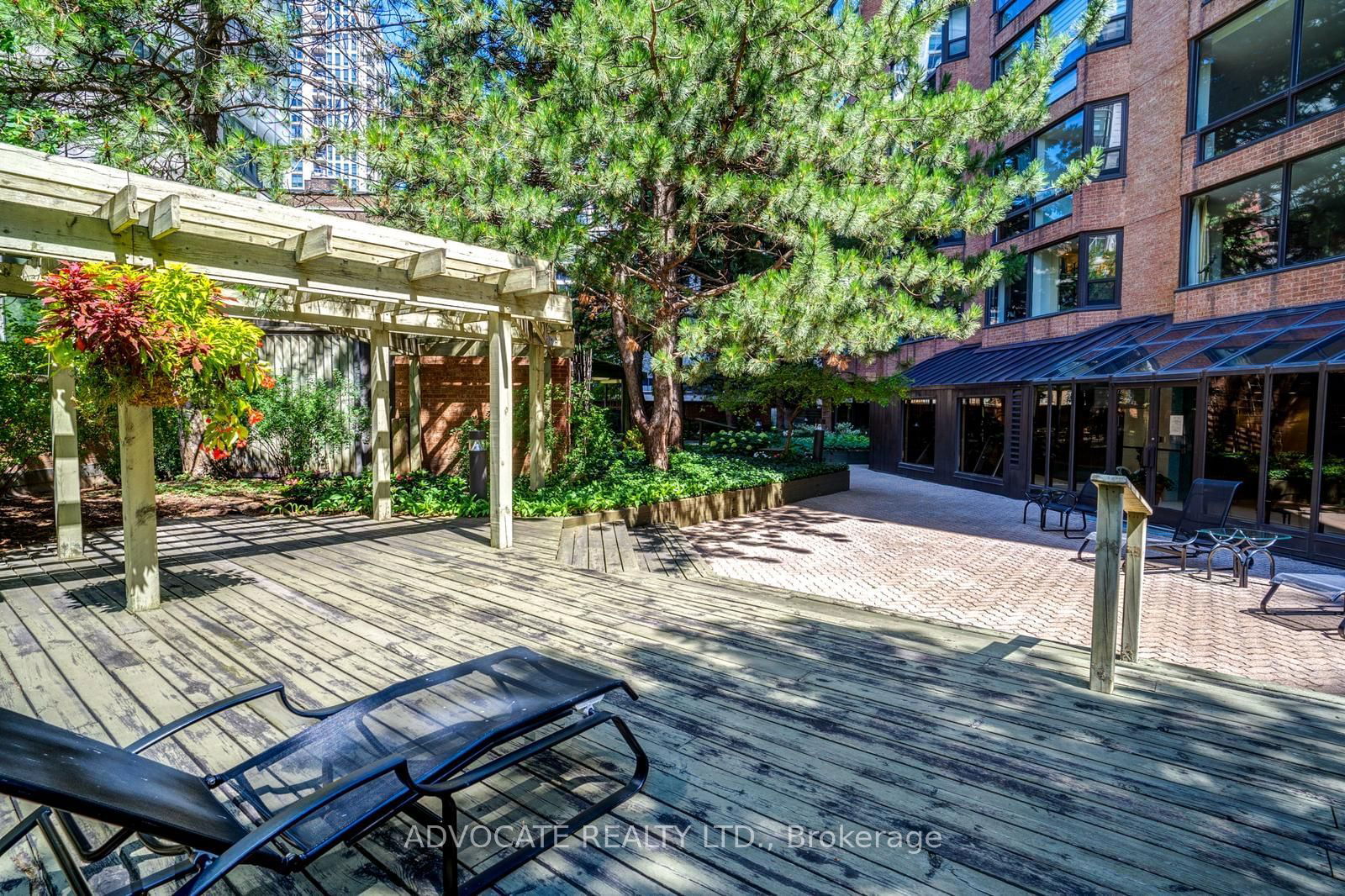 1166 Bay St, unit 1105 for sale - image #38