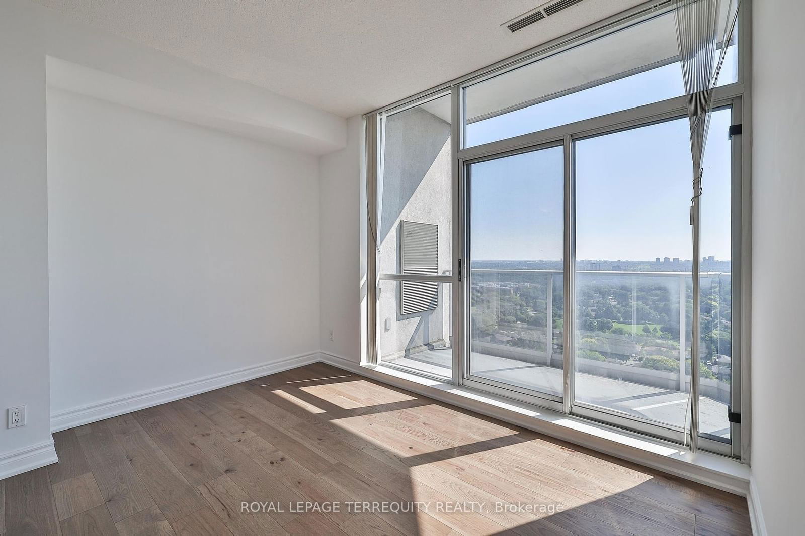 5791 Yonge St, unit PH106 for sale