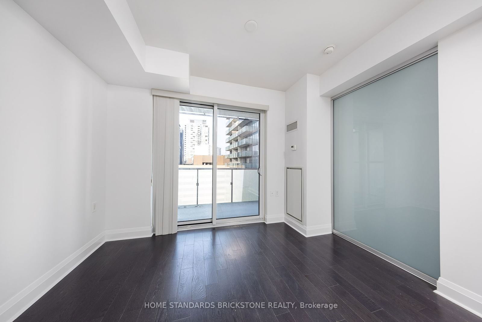 65 St Mary St, unit 1711 for sale