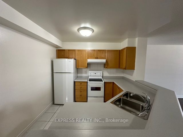 152 St Patrick St, unit 909 for rent - image #2