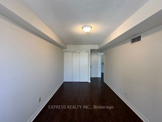 152 St Patrick St, unit 909 for rent - image #7