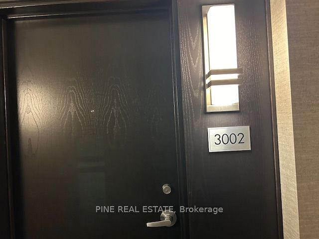 8 York St, unit 3002 for rent