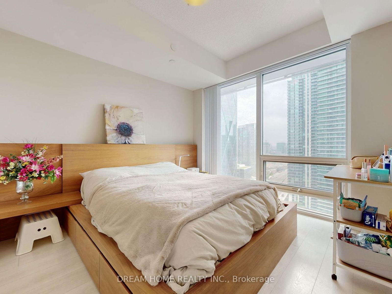 88 Harbour St, unit 2505 for sale - image #14