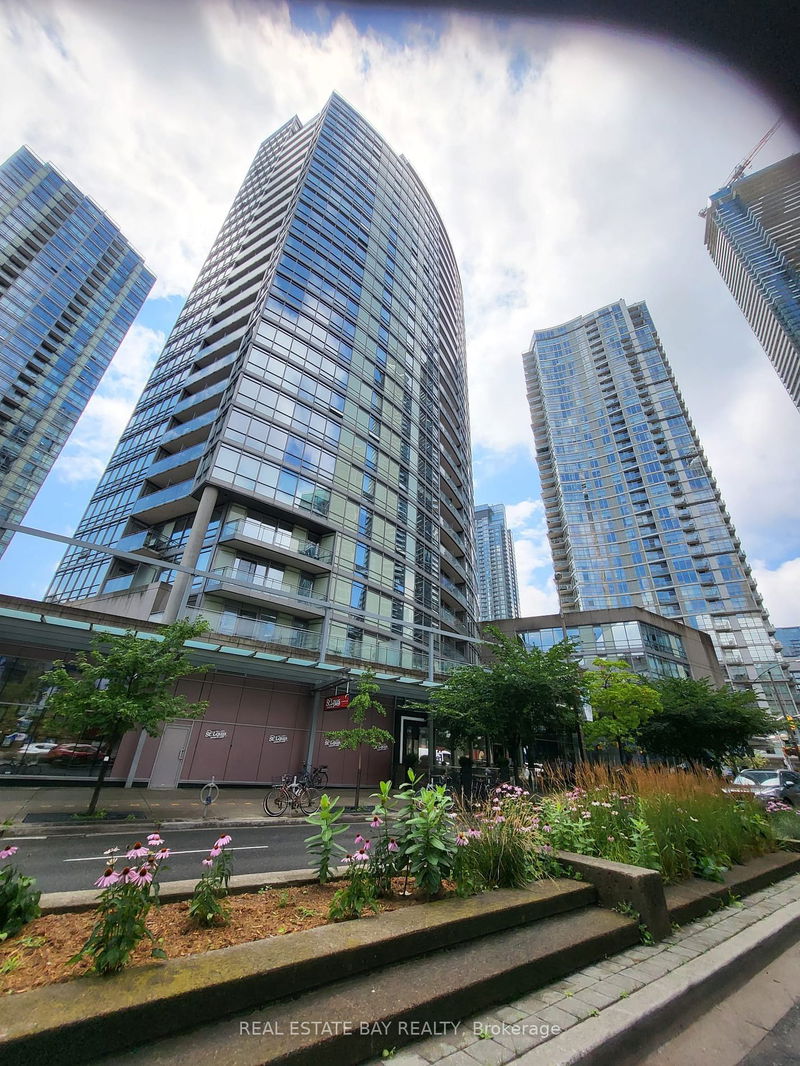 3 Navy Wharf Crt, unit 2007 for rent - image #1