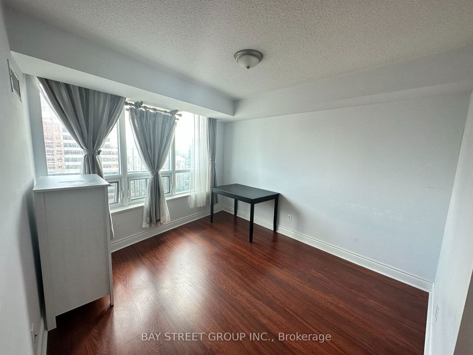 15 Greenview Ave, unit 2614 for rent