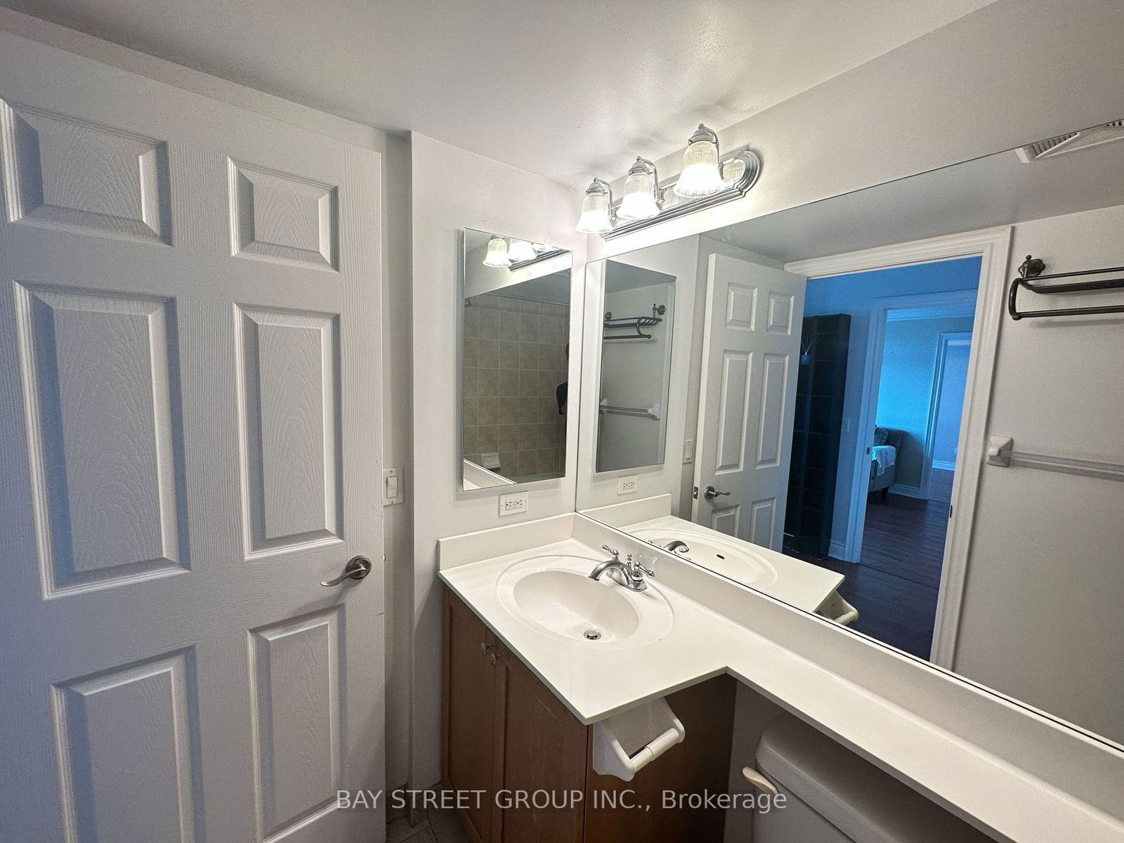 15 Greenview Ave, unit 2614 for rent