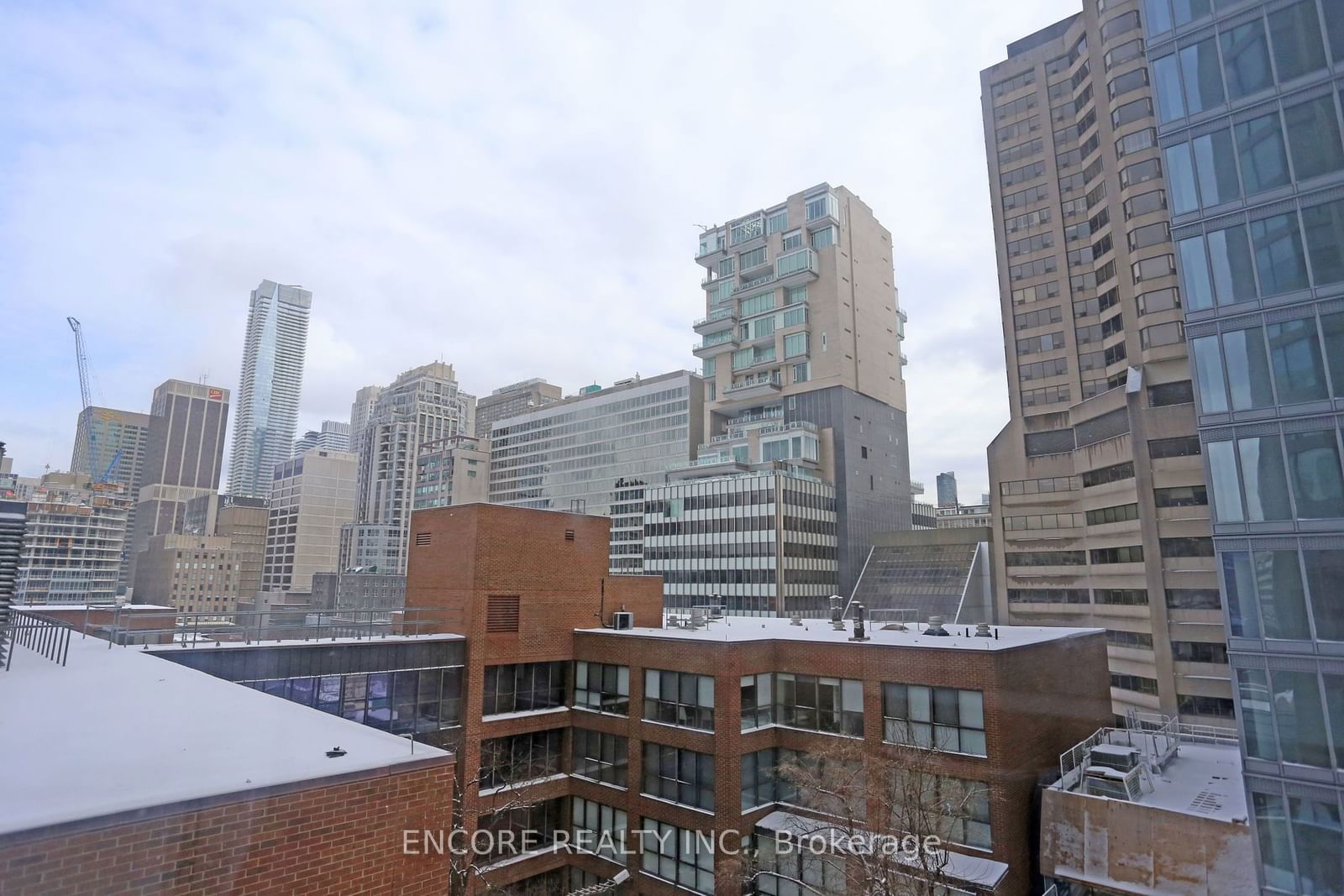 155 Yorkville Ave, unit 707 for sale