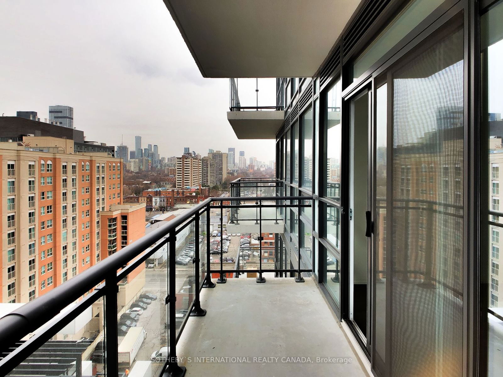 460 Adelaide St E, unit 1603 for rent