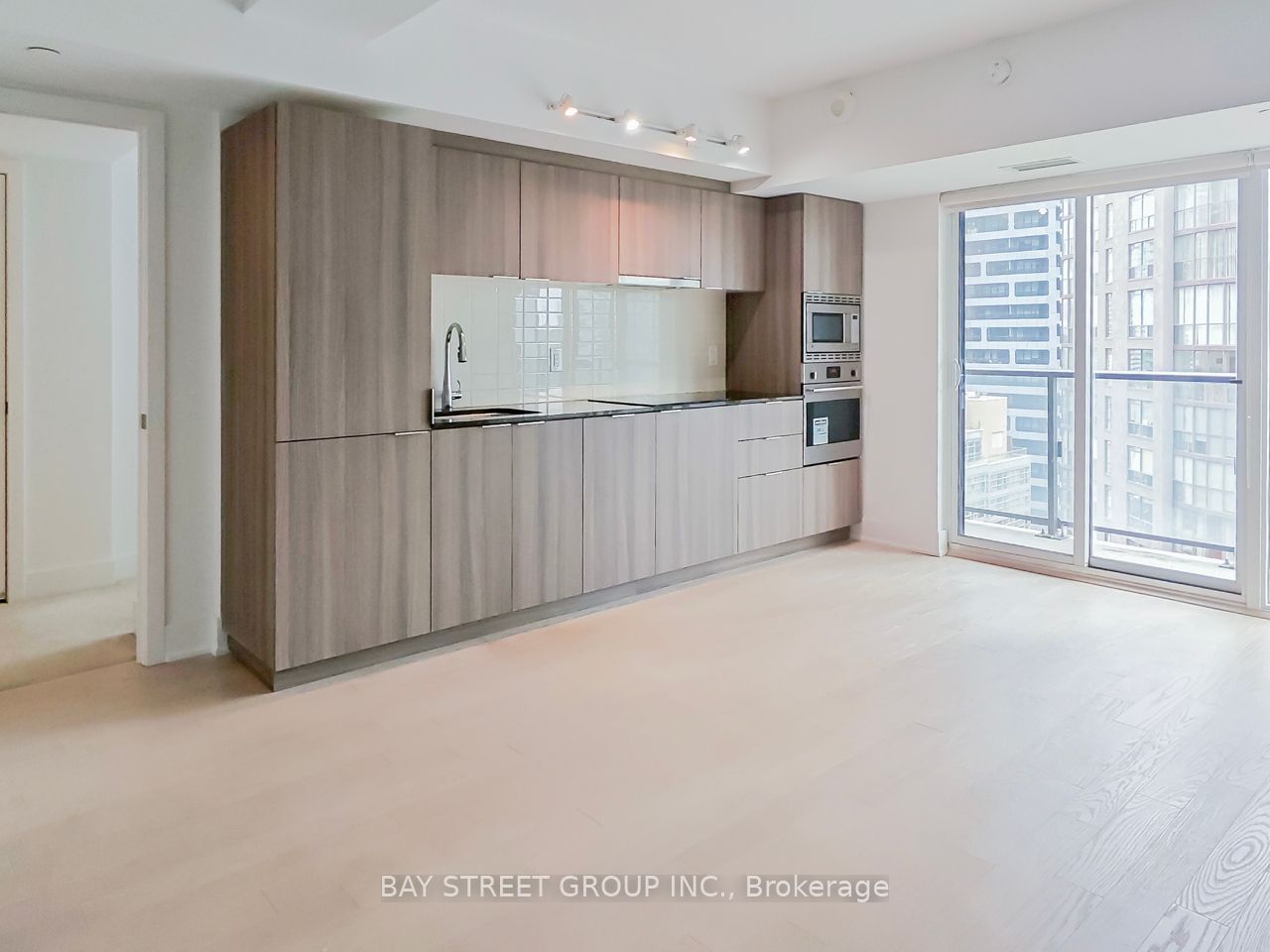 955 Bay St, unit 2101 for rent - image #5