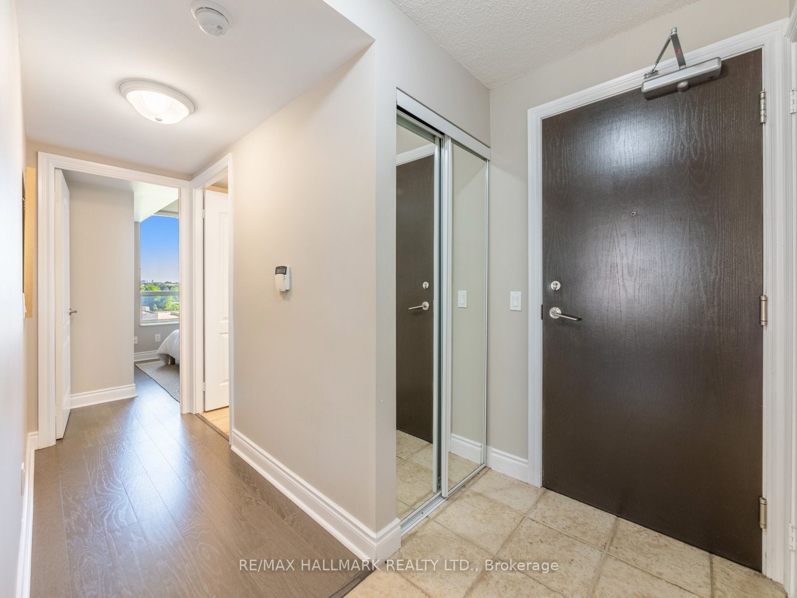 1103 Leslie St, unit 1107 for sale - image #27