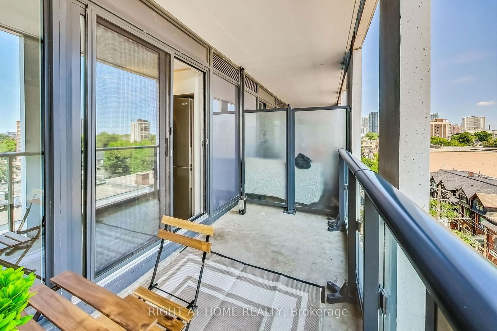 251 Jarvis St, unit 614 for sale - image #18