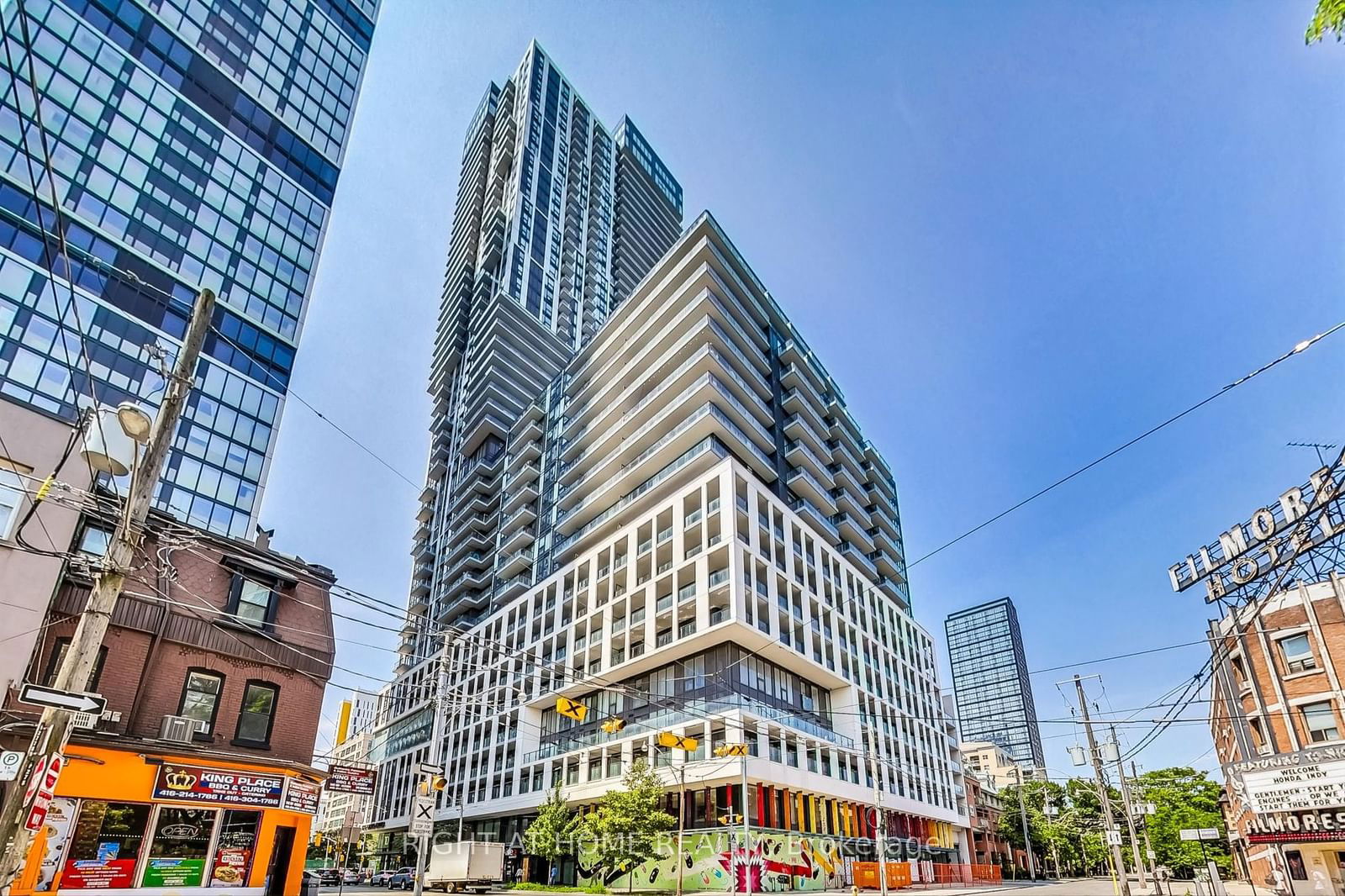 251 Jarvis St, unit 614 for sale - image #3