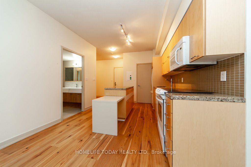 126 Simcoe St, unit 806 for sale - image #10