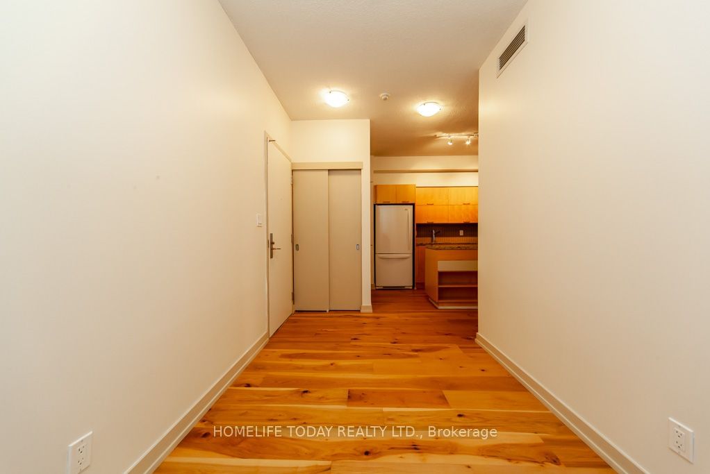 126 Simcoe St, unit 806 for sale - image #19