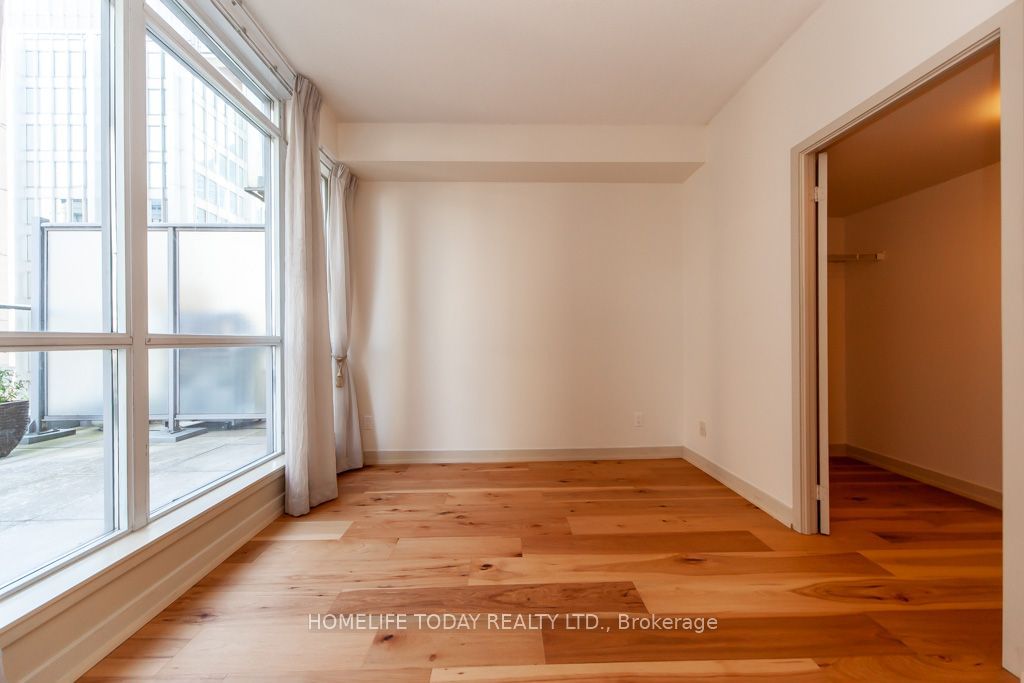 126 Simcoe St, unit 806 for sale - image #20