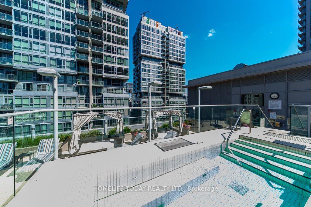 126 Simcoe St, unit 806 for sale - image #40