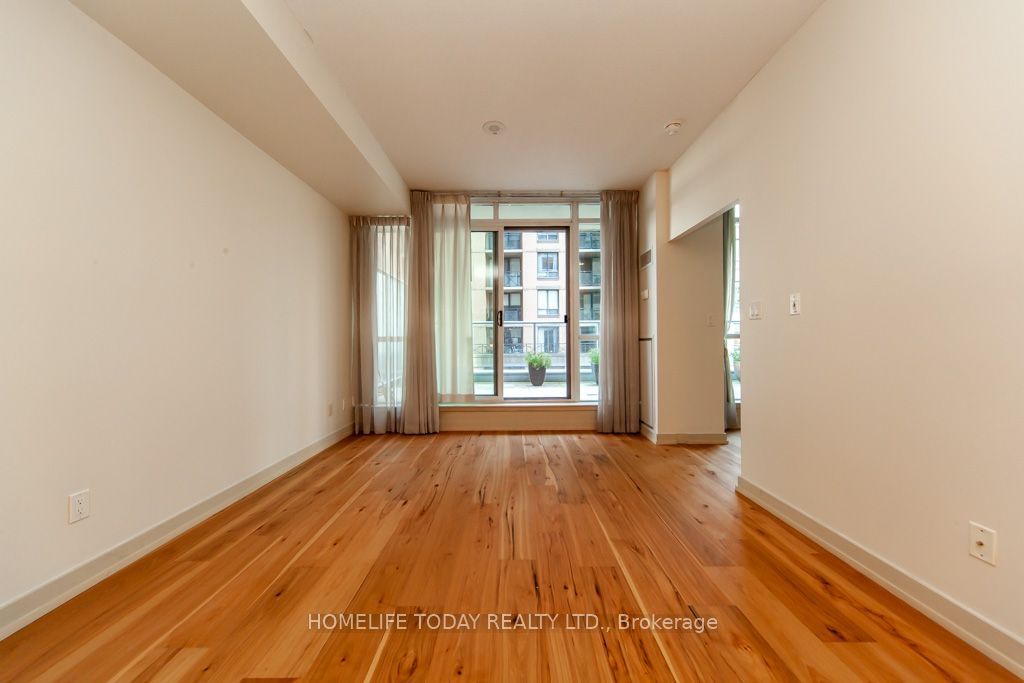 126 Simcoe St, unit 806 for sale - image #6