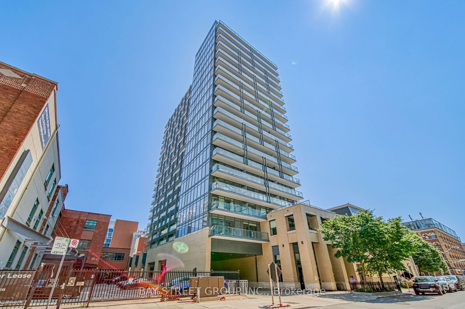 105 George St, unit 404 for sale - image #2