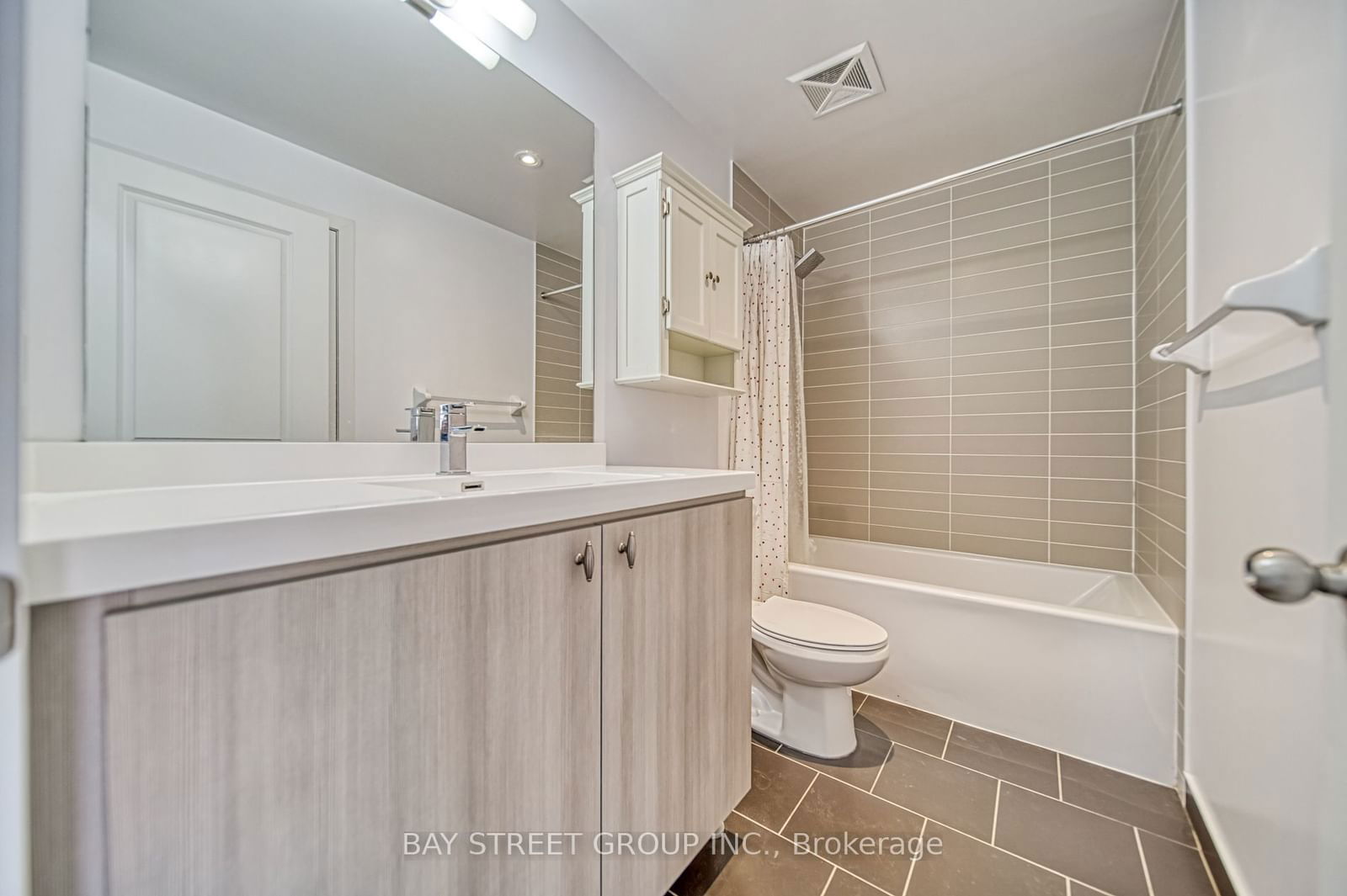 105 George St, unit 404 for sale - image #22