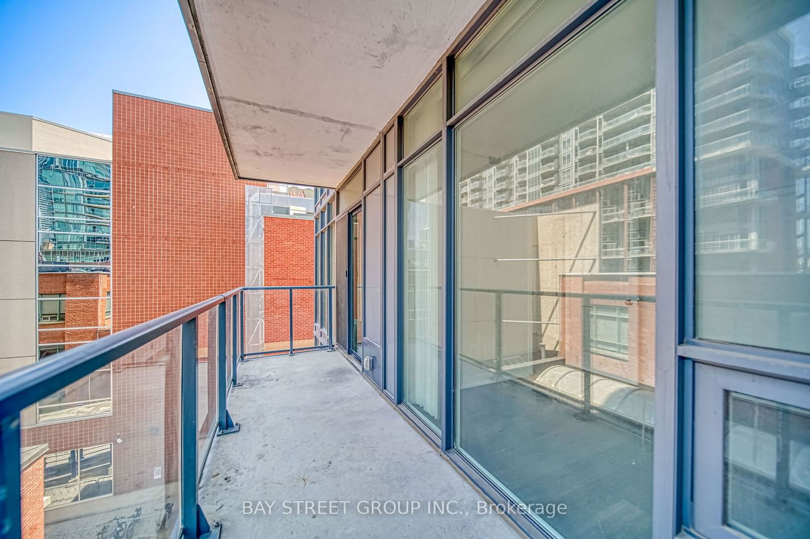 105 George St, unit 404 for sale - image #27