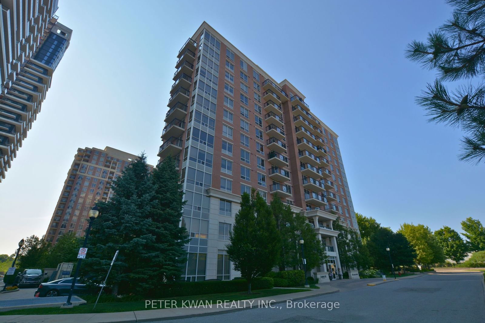 1103 Leslie St, unit 801 for rent - image #1