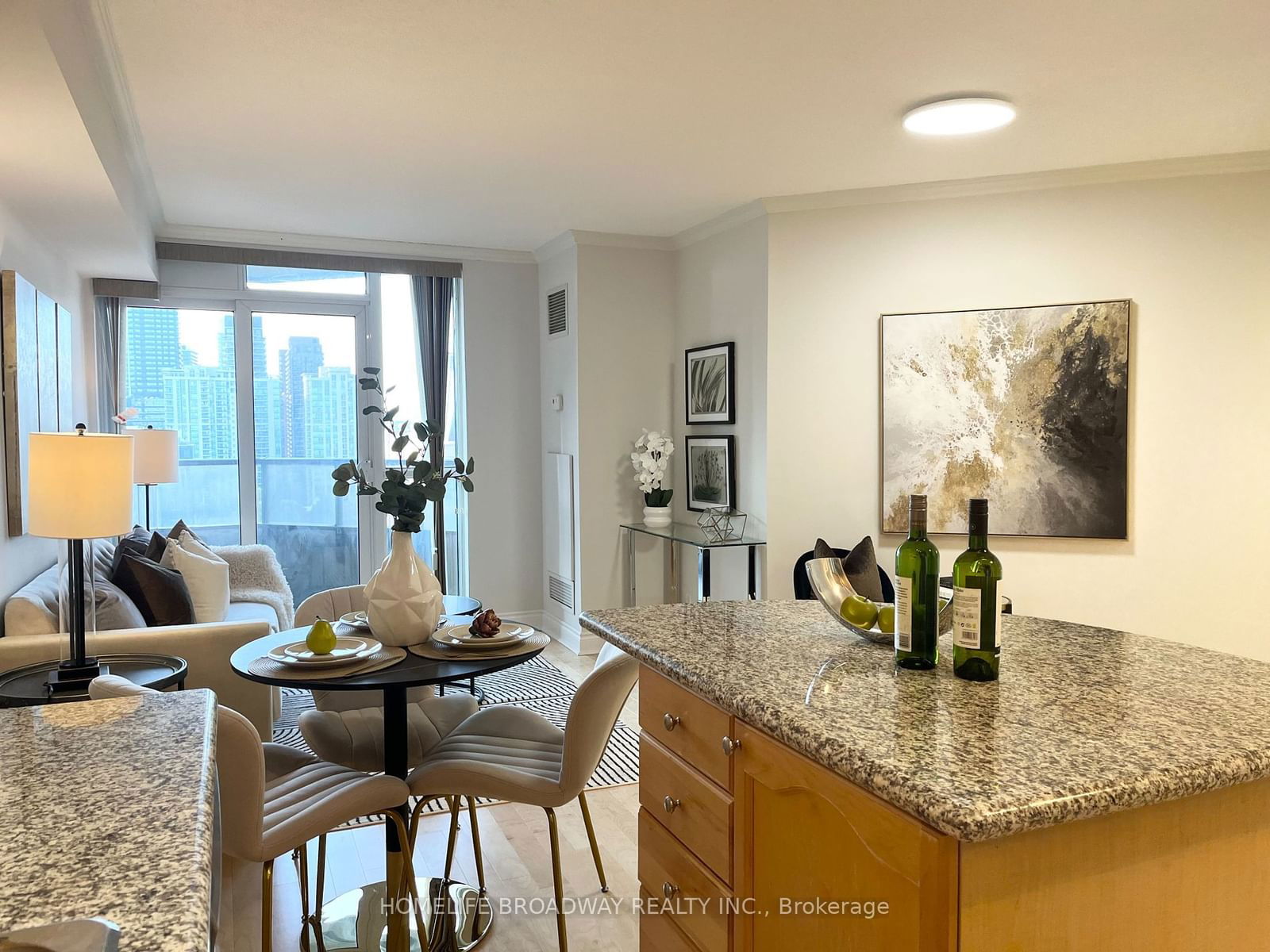 78 Harrison Garden Blvd, unit 1501 for sale - image #7