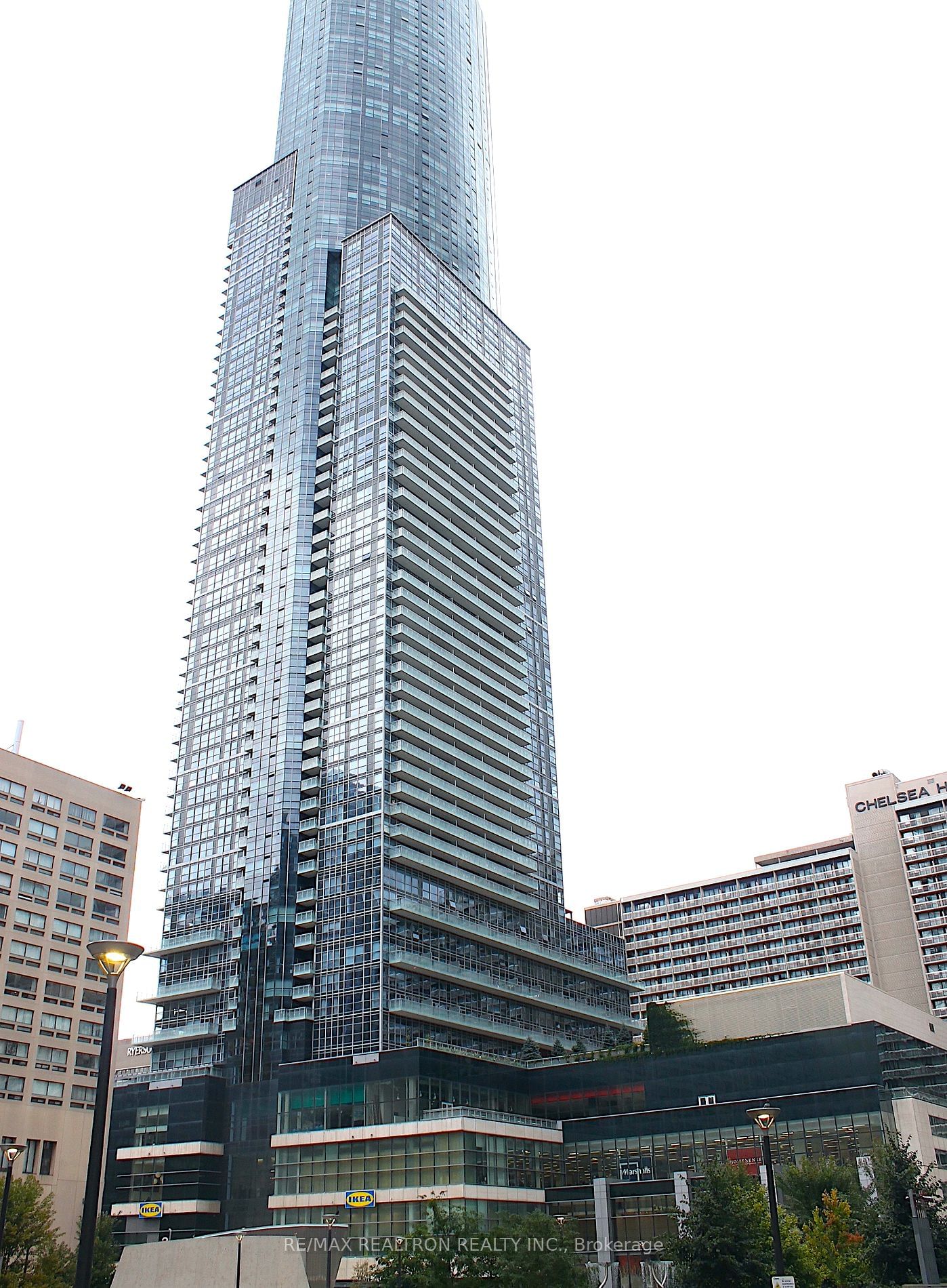 386 Yonge St, unit 903 for sale - image #2