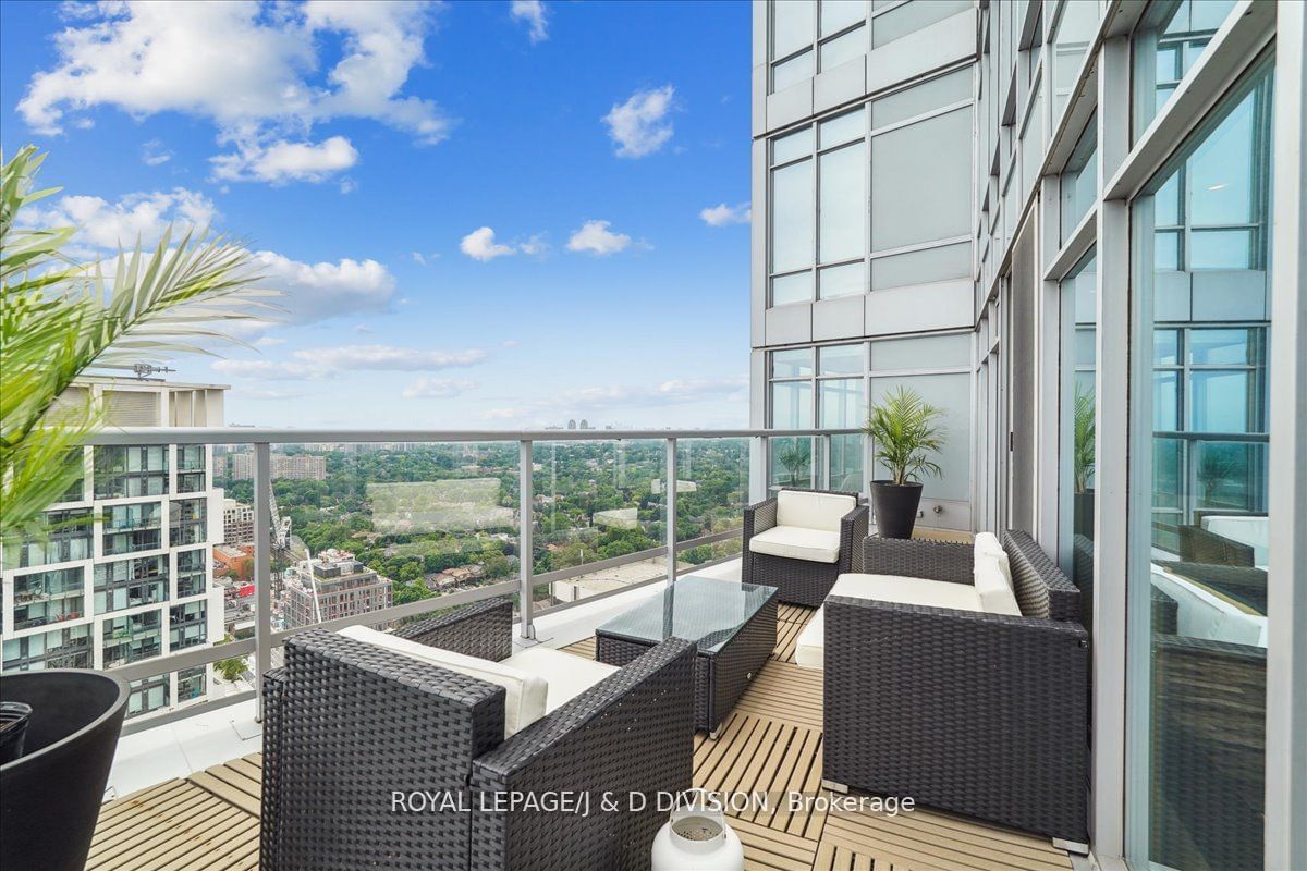 2181 Yonge St, unit 3402 for sale - image #17