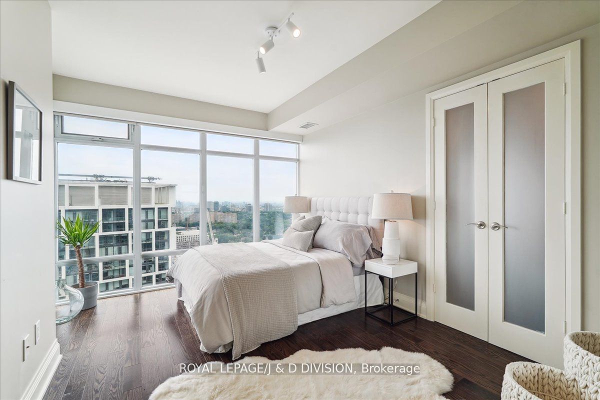 2181 Yonge St, unit 3402 for sale - image #23