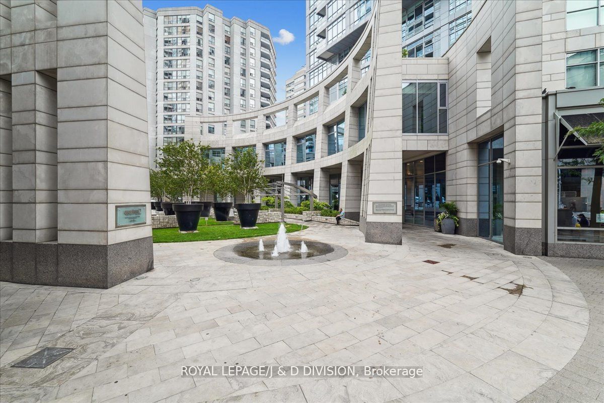 2181 Yonge St, unit 3402 for sale