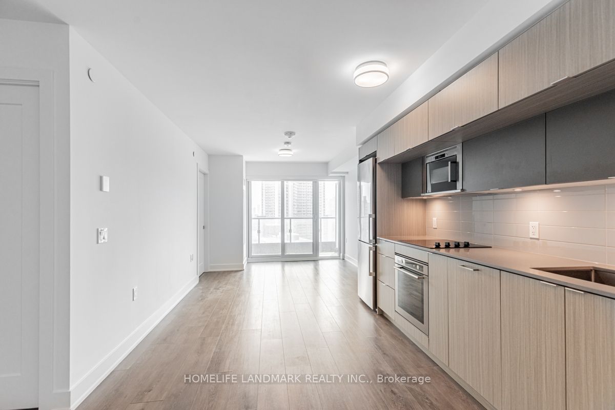 585 Bloor St E, unit 1720 for sale - image #2