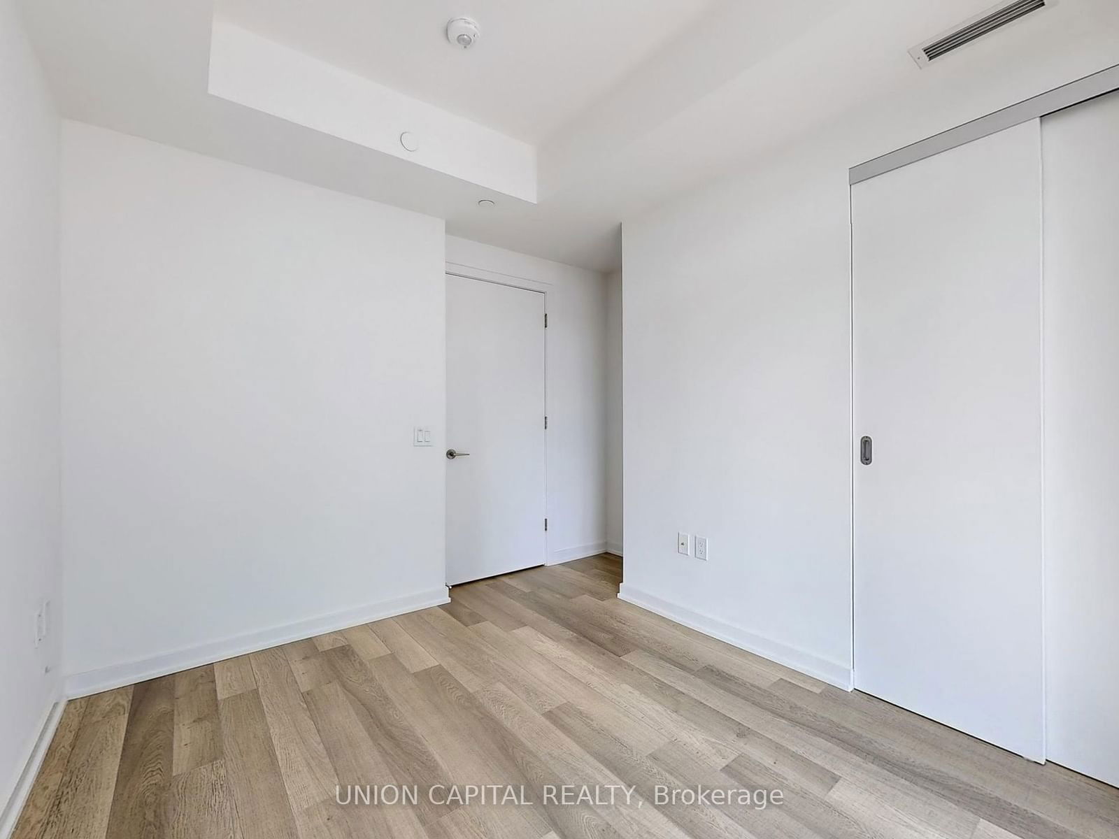 50 Power St, unit 1806 for sale - image #7