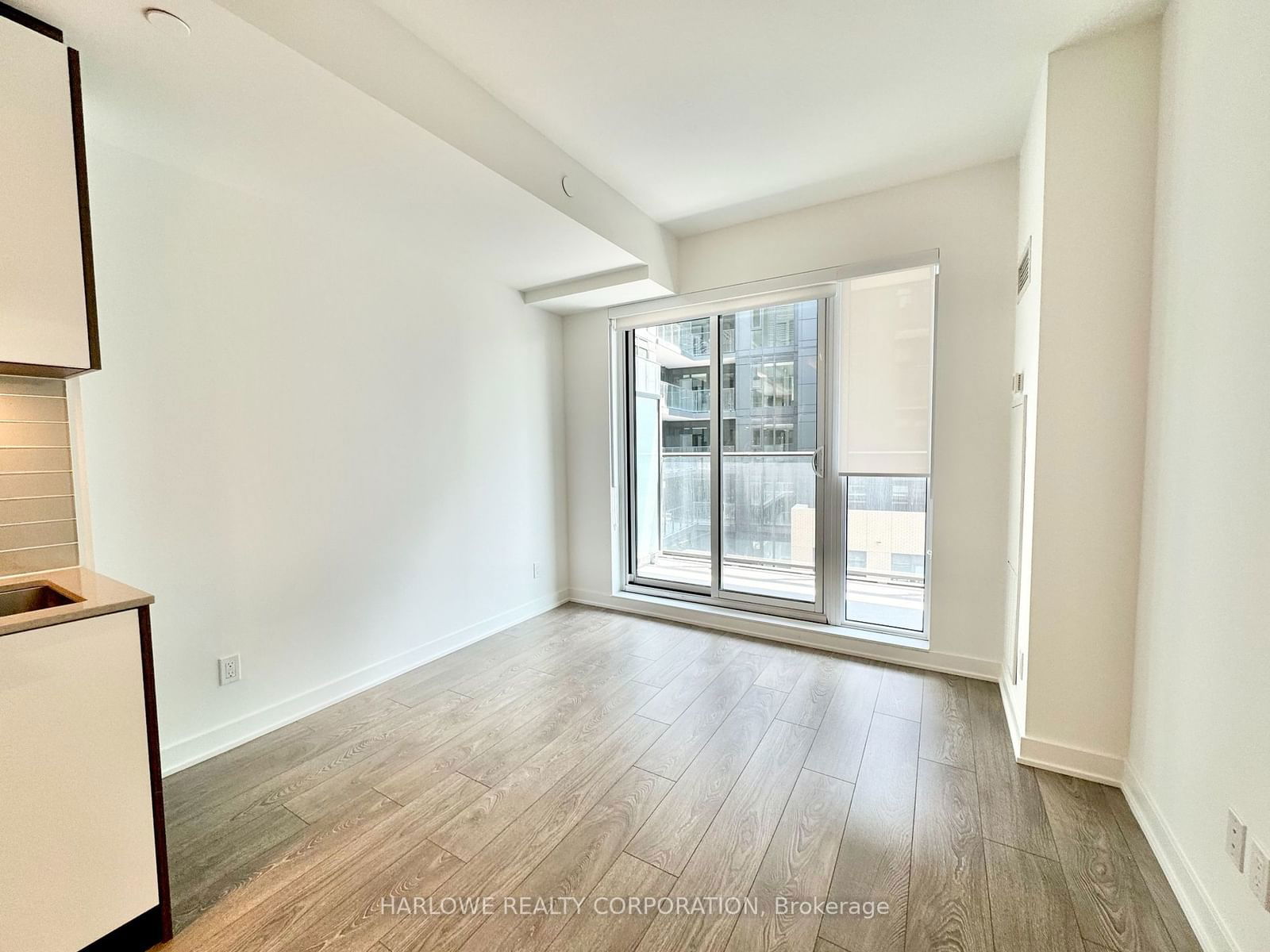 543 Richmond St W, unit 1219 for rent - image #2