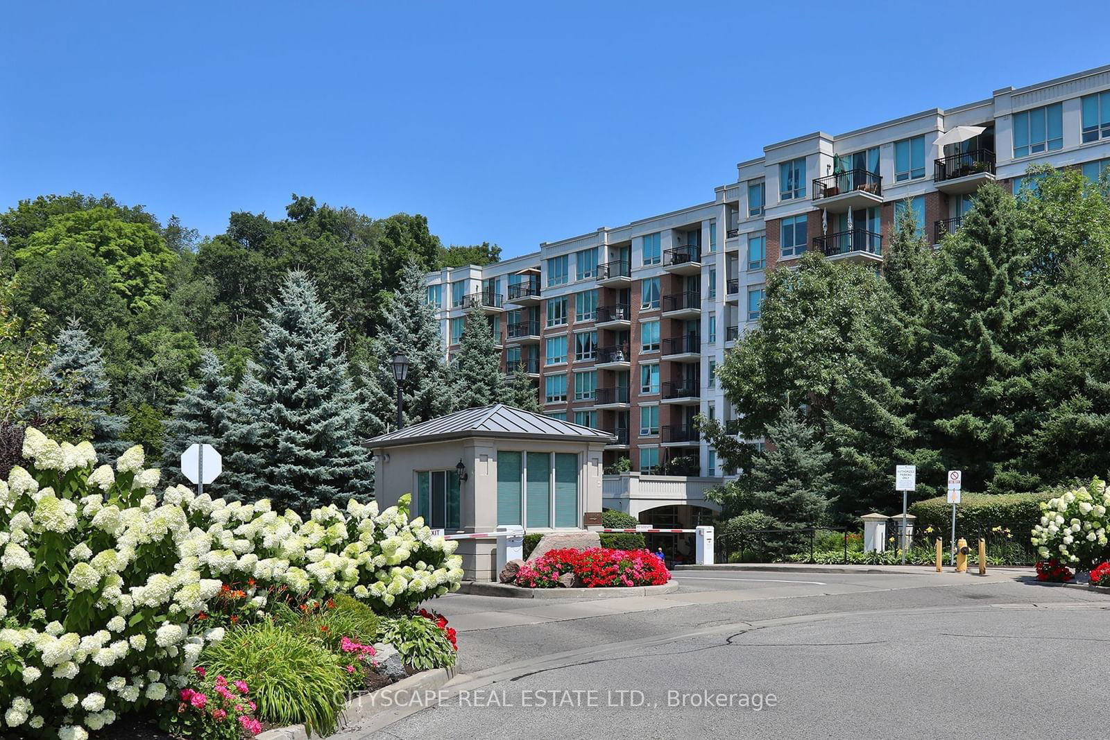 38 William Carson Cres, unit 306 for sale - image #1