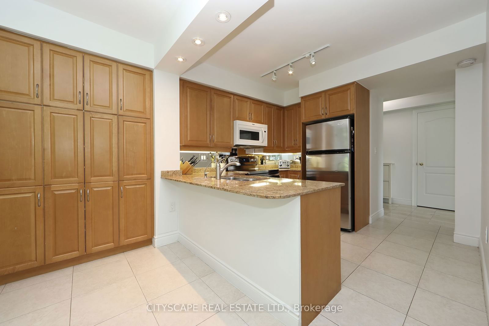 38 William Carson Cres, unit 306 for sale - image #6