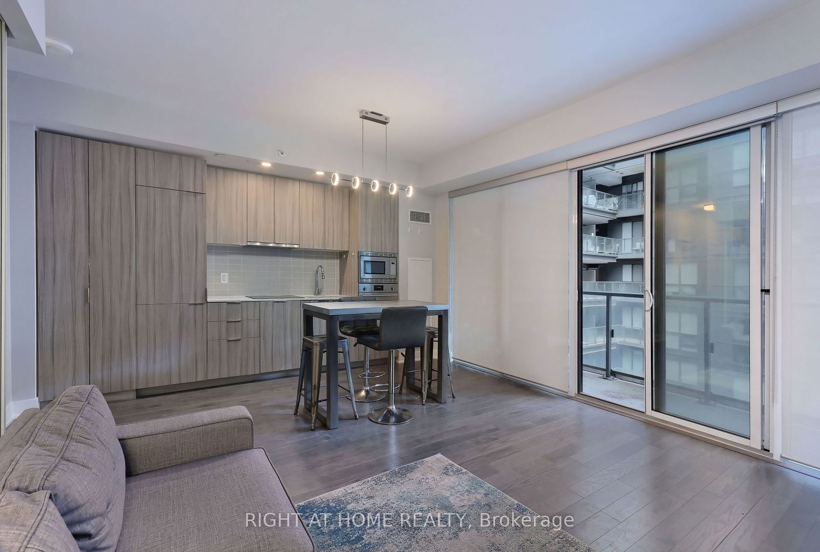 955 Bay St, unit 605 for rent