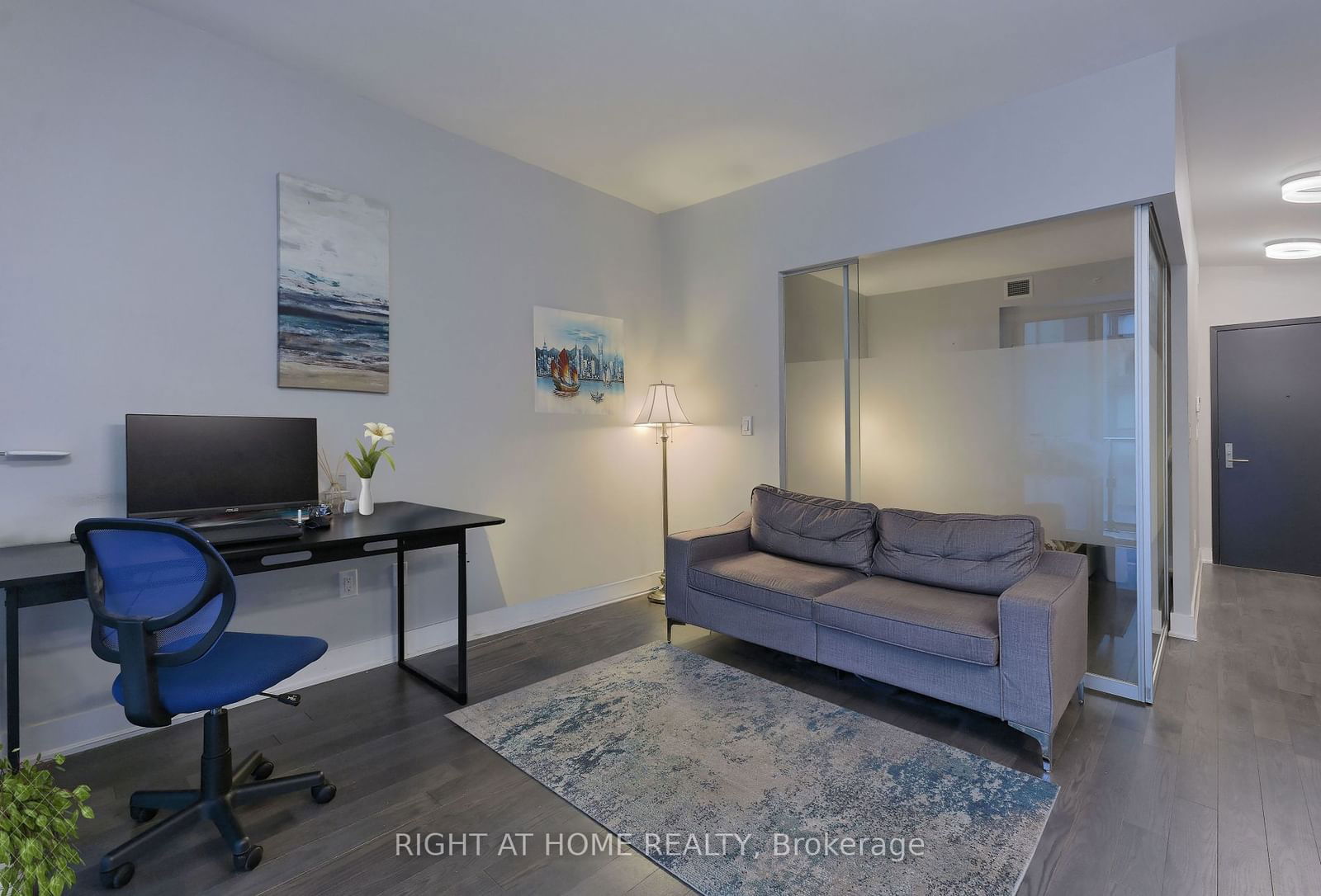 955 Bay St, unit 605 for rent