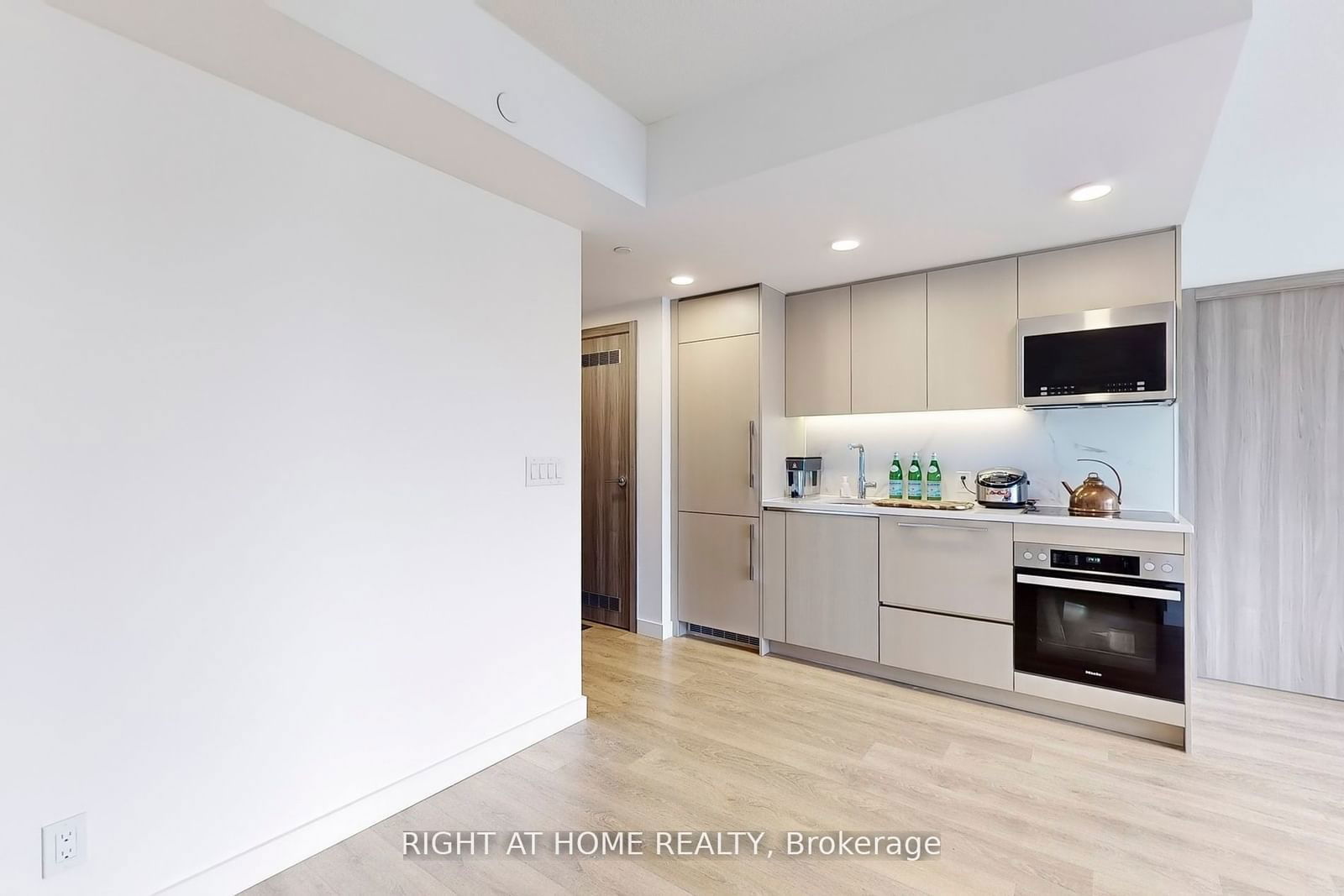 38 Widmer St, unit 4802 for sale - image #19