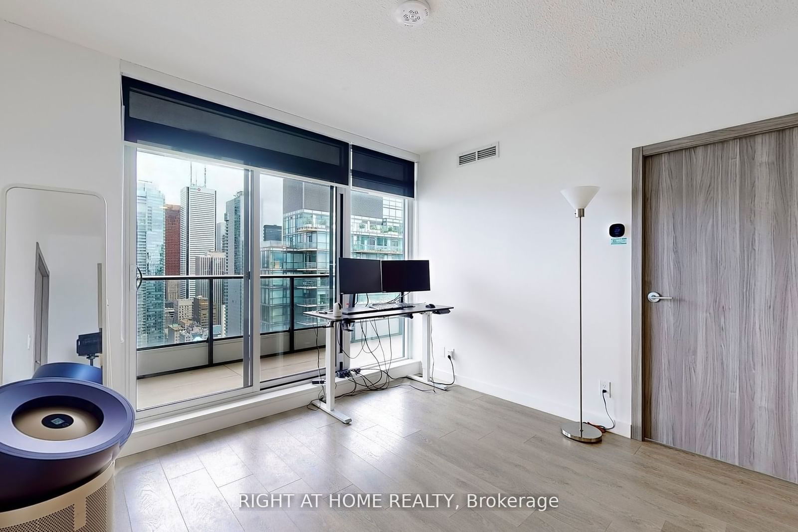 38 Widmer St, unit 4802 for sale - image #8