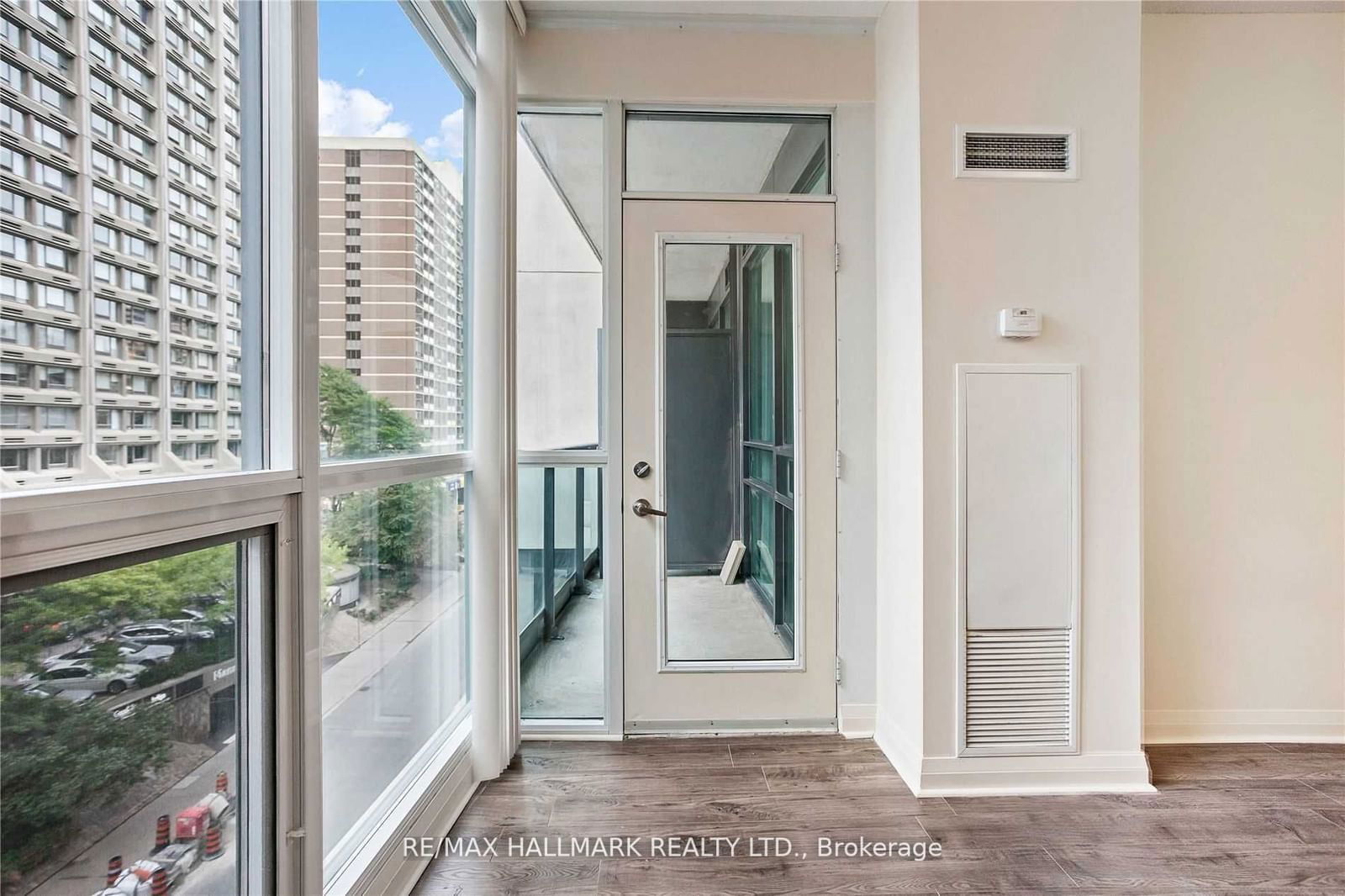 1121 Bay St, unit 505 for sale