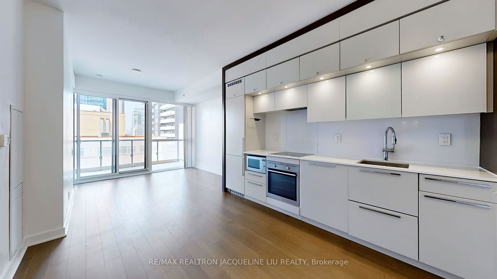 15 Grenville St, unit 1508 for sale - image #1